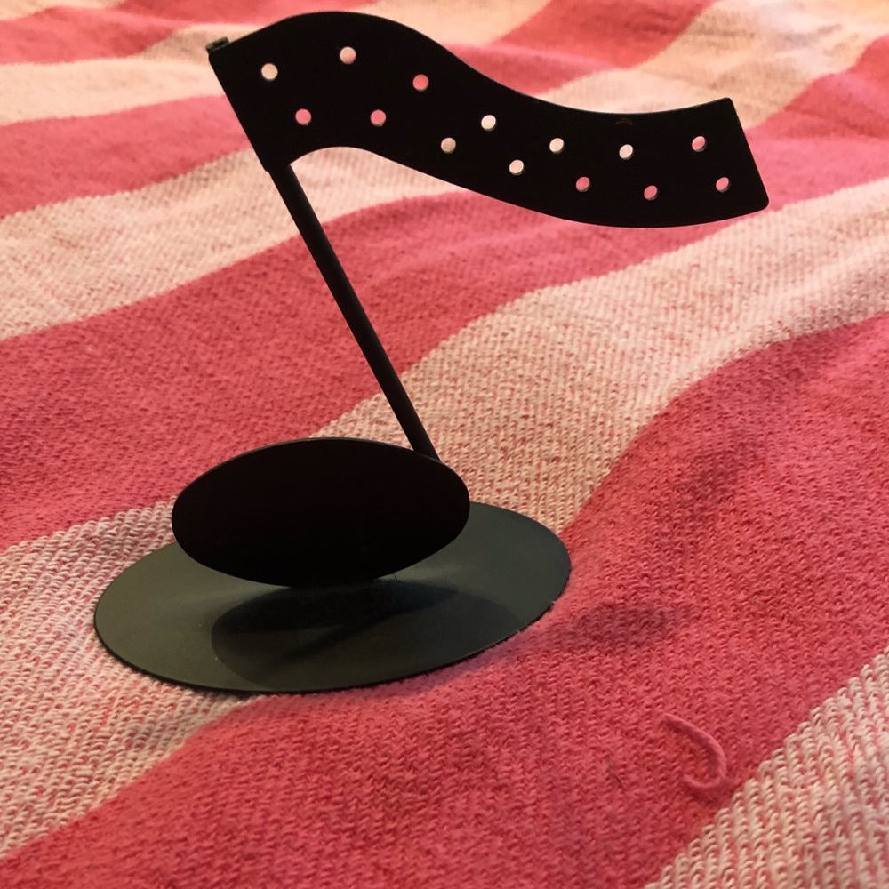 Eight note earring holder/display